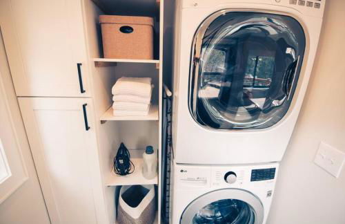 Luxury Mountain Cabin with Views, Hot Tub, Fireplace - Foto 47