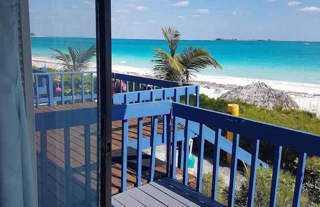 Spacious Villa On The Beach - Photo 49