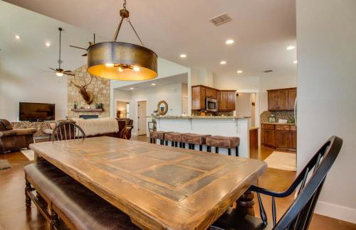 Lakefront Home with WiFi, Entertainment, Dock & Lake Views - Dogs OK - Photo 15
