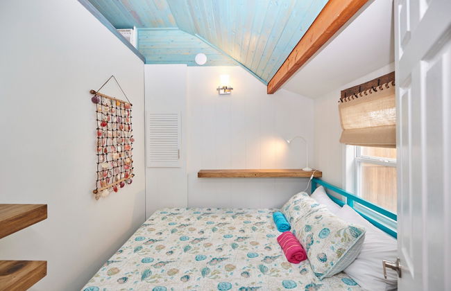 Lake Haven Beach Resort - Photo 24