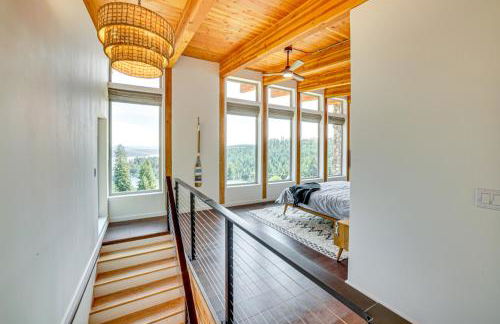 Mid-Century Escape Lake Views, Steps to Cave Bay! - Foto 14