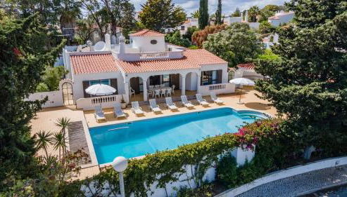 Joana Stunning Villa IS A 10 MIN Walk TO THE BEA - Foto 5