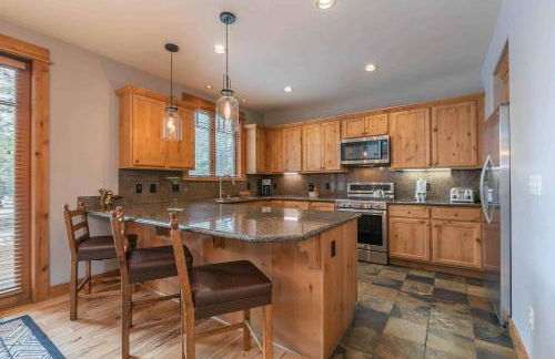 The Cottages - Ski Shuttle, Ski Valet - 2-Bedroom - Photo 7