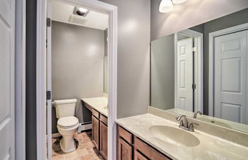 Cozy Condo Steps to Lake Michigan, 5 Mi to Boyne! - Foto 16