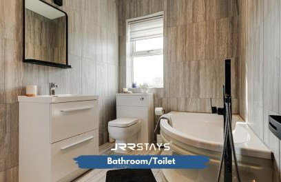 JRR STAYS 3Bed Sleeps 8- Coventry/Antsy M6-J2 CV7 - Photo 34