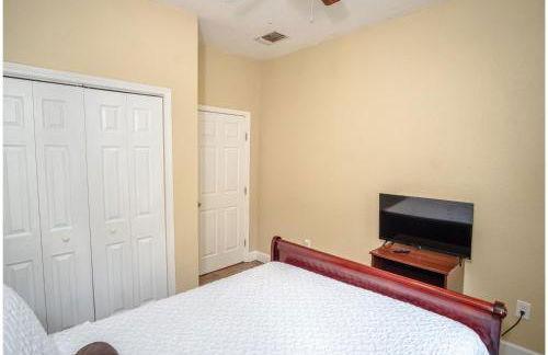 Large 3br/2ba Family Home W/patio Near Downtown! - Foto 34