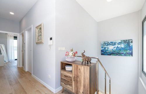 Casa nueva con piscina y vistas al mar - Foto 15