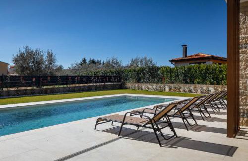 Villa Levita with Pool - Photo 4