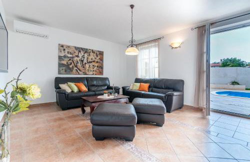 Villa Jakov - Photo 9