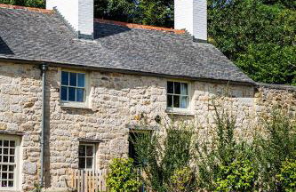 Manor Cottage at Cusgarne Manor, romantic, dog-friendly - Photo 2