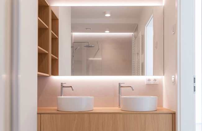 Media Bay Apartments - Photo 13