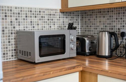 Modern Luxury 2 Bed Didcot Home with Free Parking - Foto 28