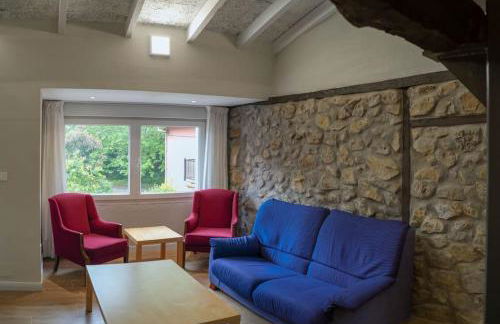 Casa rural Villa Cardil en la entrada del parque Cabarceno - Foto 17