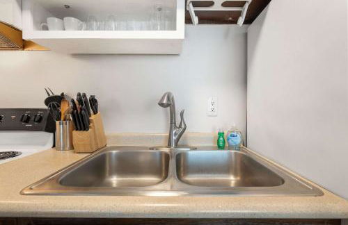 Close to Campus & Hospital with Free Parking - Fast Wifi - Foto 14