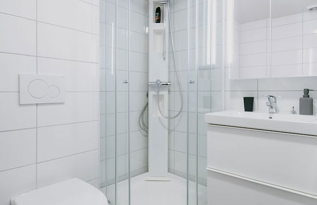 City Center Apartment - Photo 17