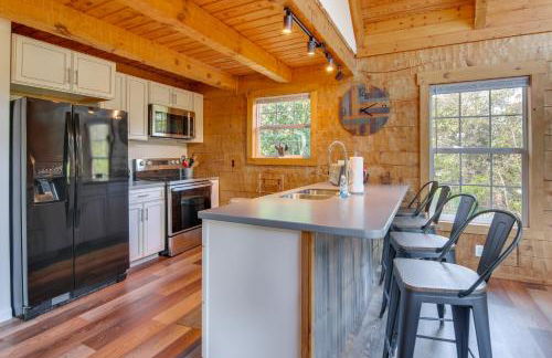 Hike and Unwind, Peaceful Wooded Retreat in Newport - Foto 4
