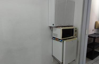 Seu Apto Praia da Costa 2 Sala Quarto Banheiro 1 Cama casal e 2 Camas Solteiro Econômico Local Excelente Ar Cond Frigobar Microondas Tv Todo Seu Centro - Foto 15