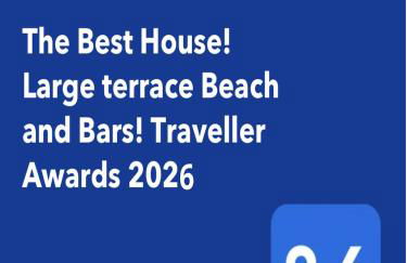 Comfortable Spacious Family House, Large Terrace and Garden, Beach and Bars - Photo 9