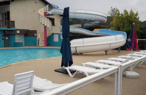 Mobile-home dans camping 4 étoiles - Foto 1