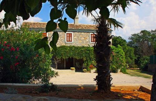 Mala kuća za veliki odmor - Photo 1