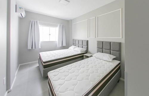 Apto Decorado Ed Algarve, Com Piscina,3 minutos do Expocentro de BC - Foto 19