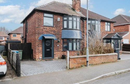 Manchester Business and Leisure Home with Free Parking - Foto 36