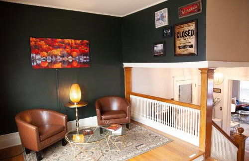 Lakeview on Main Pool Fire Pit and Walkable - Foto 22