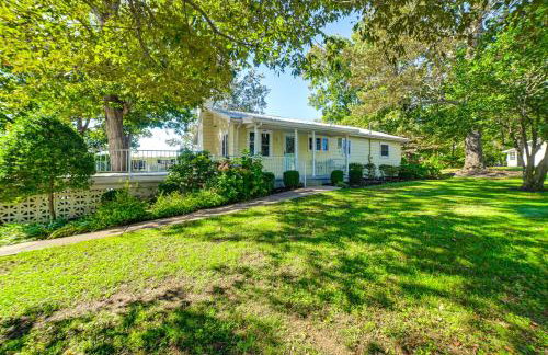 Spacious Kentucky Lake Escape with Dock and Views - Foto 40