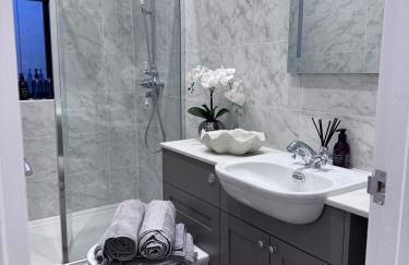 Tithe Cottage - Photo 3