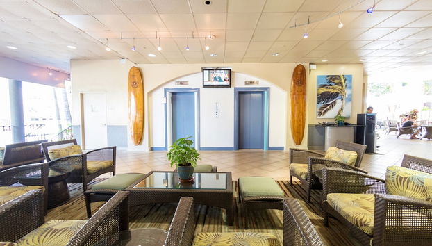 Cozy Studios at Aloha Surf Close to Waikiki Beach - Foto 3, Zona de estar del vestíbulo