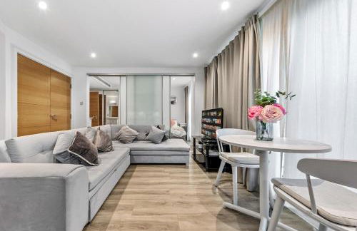 Modern London Stay with Luxe Comfort - Foto 26