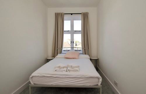 Beautiful large 3-bed coastal flat with parking. - Foto 45