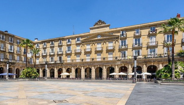 Tour combinato di architettura e storia di Bilbao in autobus e a piedi - Foto 3
