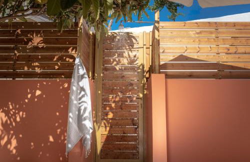 Casa EleMar Villa with Private Yard - Photo 39