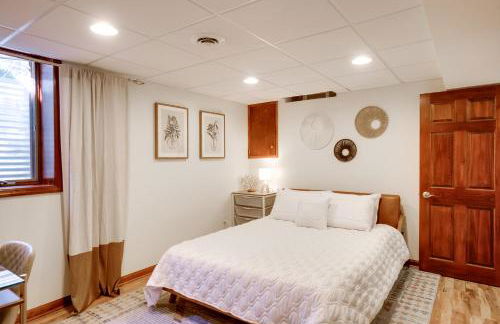 Cozy Milwaukee Apartment with Deck, 2 Mi to Airport! - Foto 17