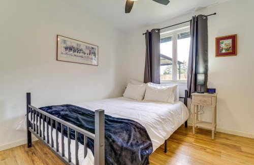 Water Views and Hot Tub Kims Kastle in Stanwood! - Foto 17