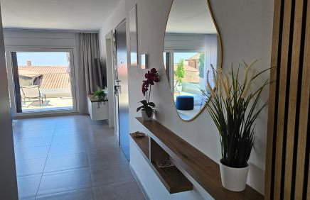 Blue Moon Apartment, now with Jacuzzi - Photo 4