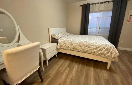 Modern 2BD Apartment with 2 Baths in Alhambra - Foto 7