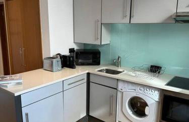 Sleep 5 in Mayfair St James Soho Cov7 - Photo 3