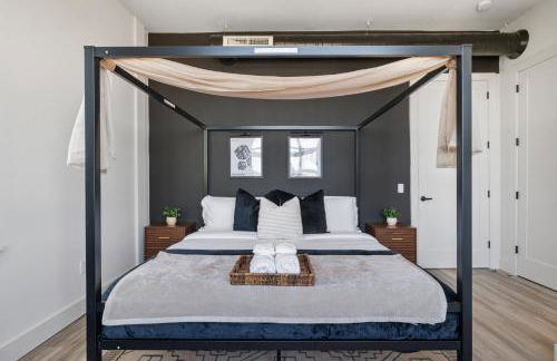 2BR, King Bd, Free Prkn, Gym, NYC View, 8min Train - Foto 2