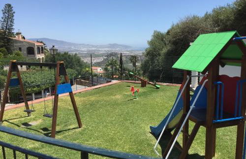 La Torrecica, con carácter andaluz y magníficas vistas al mar y Sierra Nevada - Photo 54