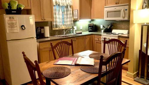 Rustic Cabin on 28-Acre Property in the Foothills of the Blue Ridge Mountains - Foto 3