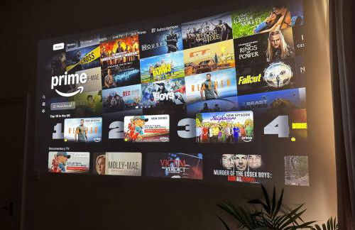 Shoreditch Loft w 100inch Cinema, Premium Mattress & Hammock, by the Design Traveller - Foto 14