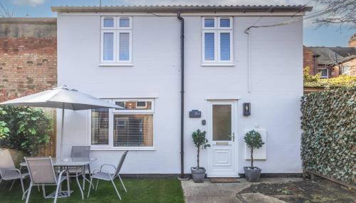 Rugby Coach House, Central location, 5 star rating - Foto 4, Garden, Garden view