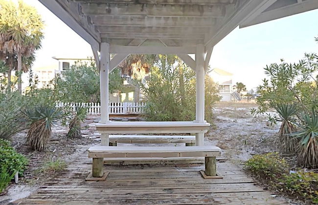 Tranquility Base - Photo 17