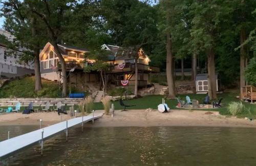 7 Bed Beachfront with Scenic Views Sister Lakes - Foto 19