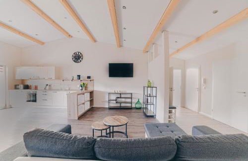 Große Ferienwohnung mit Balkon und perfekter Lage - Foto 1