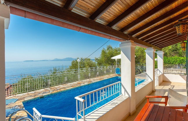 Villa Elia Large Private Pool Walk to Beach Sea Views A C Wifi Car Not Required - 1978 - Foto 10