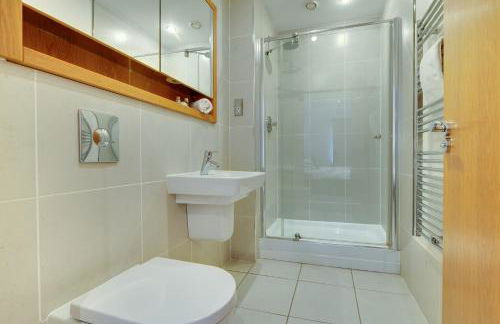 Fenwick Chambers - By Week2Week - Foto 22