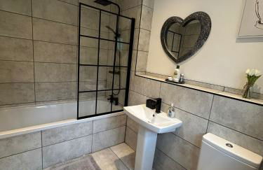 BROOK HOUSE 4a - Photo 40